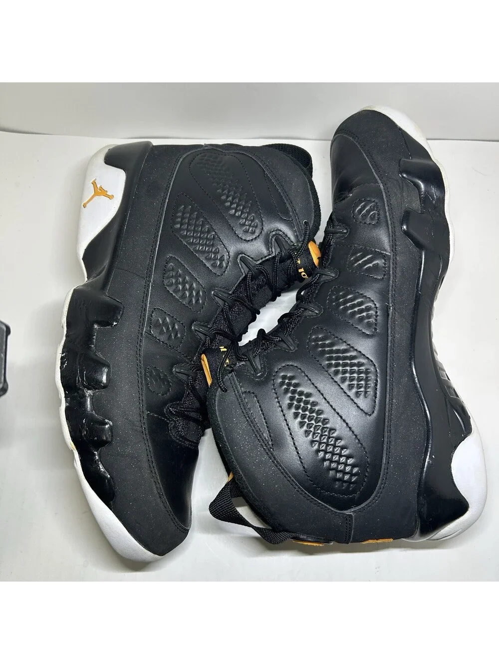 Air Jordan 9 Retro Citrus 2010 - Size 9.5 - (302370-004)